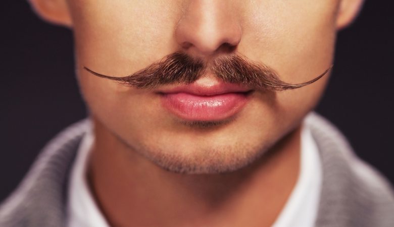 До чого сняться вуса: тлумачення сну по популярним сонникам для чоловіків і жінок
